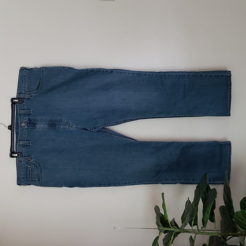 Carhartt jeans, men's, relaxed fit, straight leg, medium wash denim, 46x32